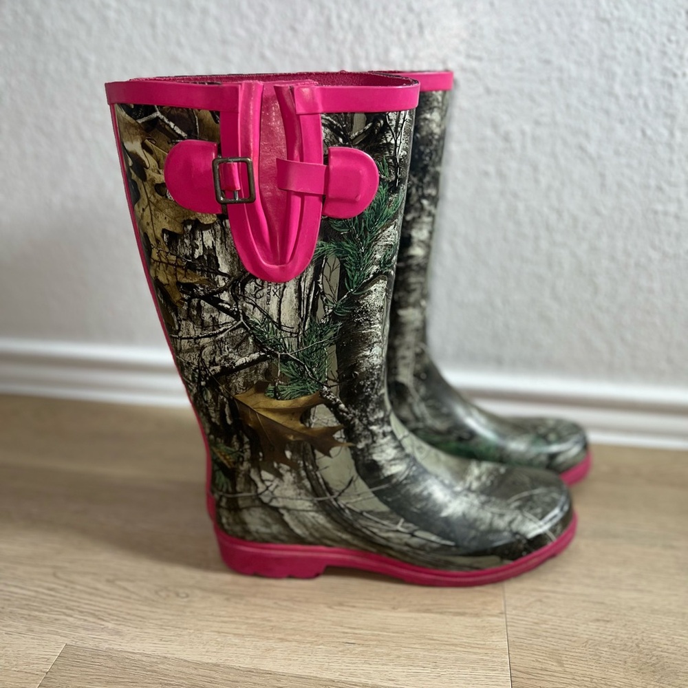Pink and Camouflage Rain Boots